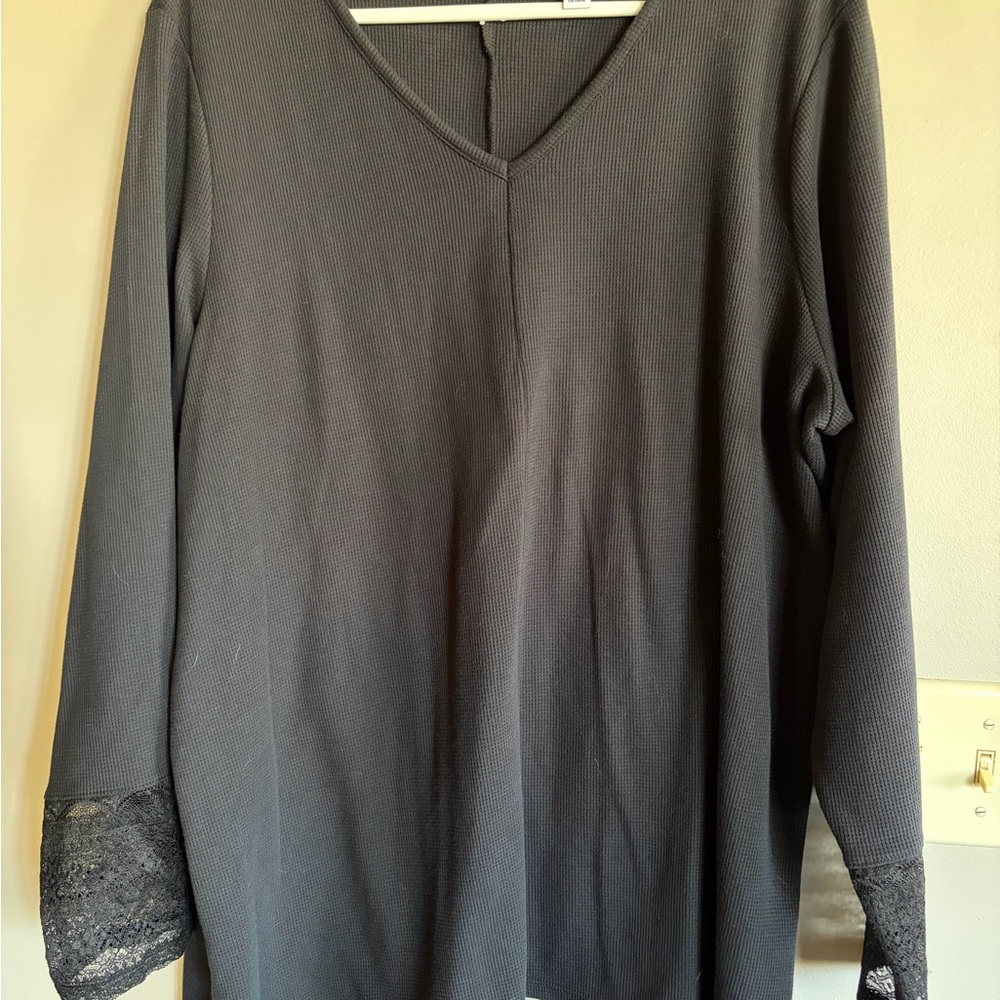 Black V-Neck Long Sleeve Top with Lace Sleeve Trim